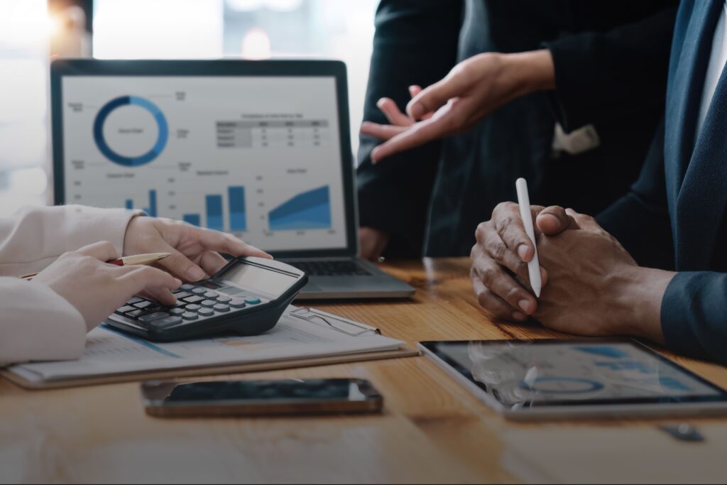 How Salesforce Financial Services Cloud Solves Problems For FinTech Companies