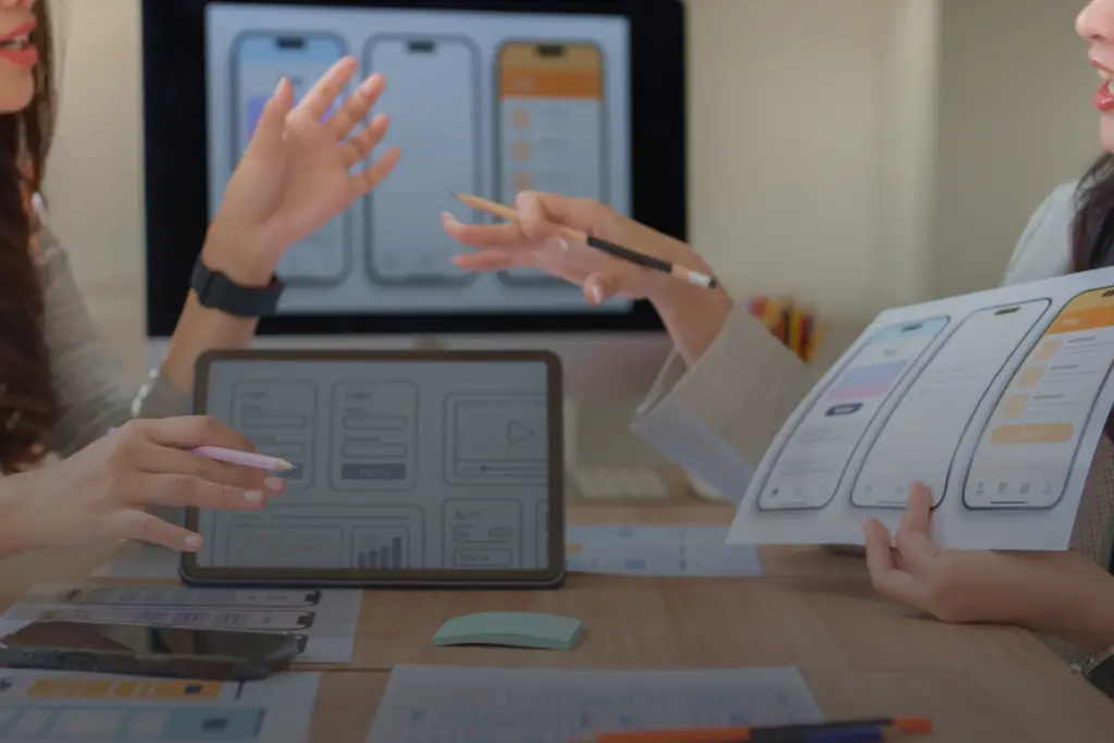 Modern digital experience platforms (DXPs): How to Personalize Employee Journeys and Improve Digital Experience