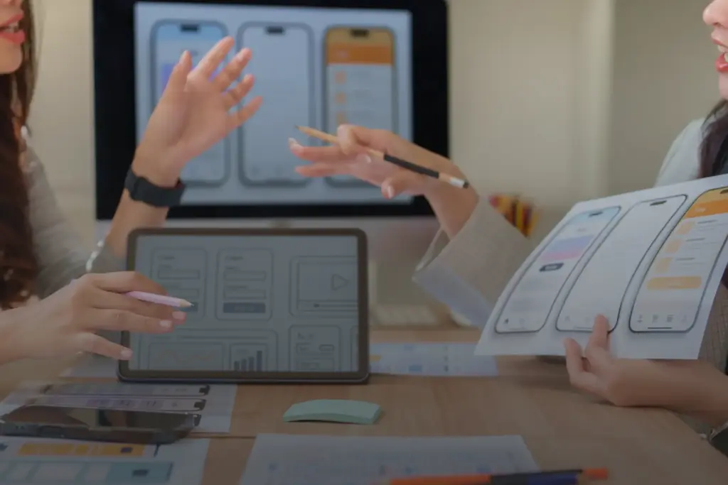Modern digital experience platforms (DXPs): How to Personalize Employee Journeys and Improve Digital Experience